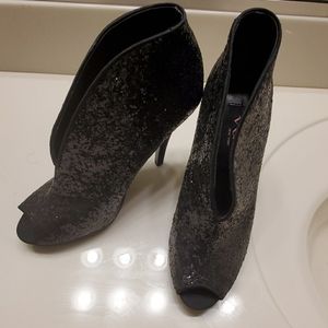 Shoe